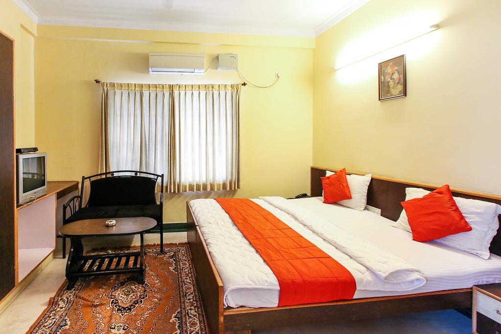 Oyo 4606 Hotel Maple Green Suites Bangalore Quarto foto