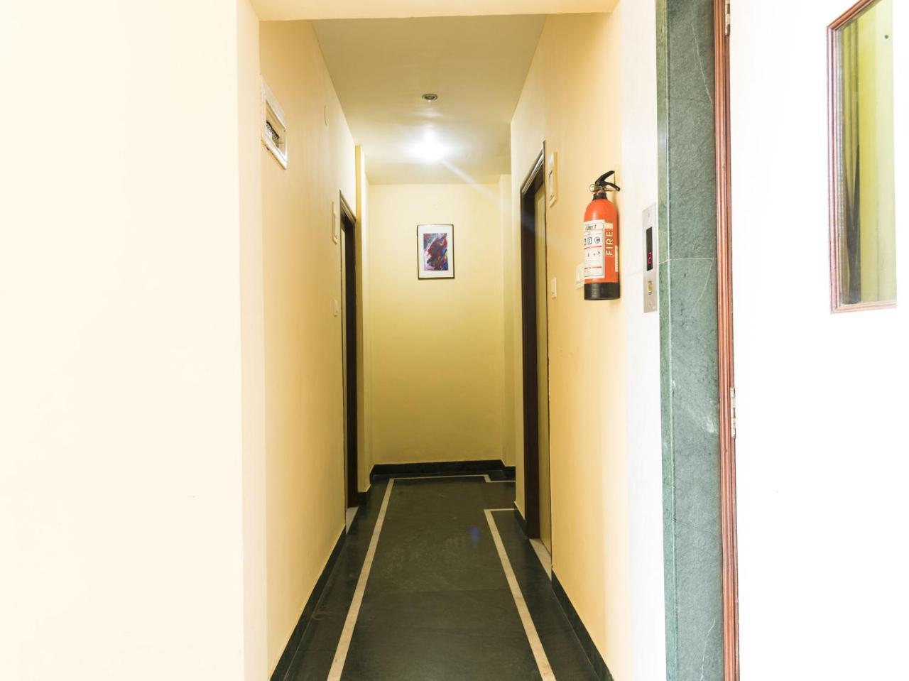 Oyo 4606 Hotel Maple Green Suites Bangalore Exterior foto